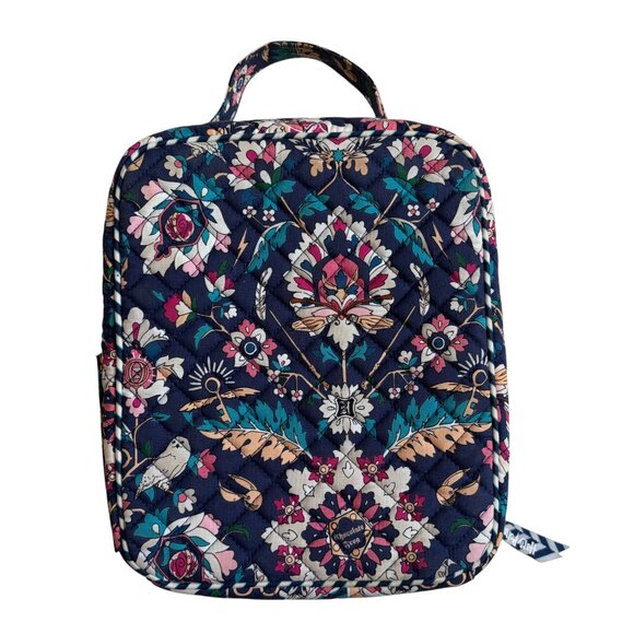 Vera Bradley x Harry Potter Home To Hogwarts Print Quilted Zippered Lunchbox - Picture 3 of 11